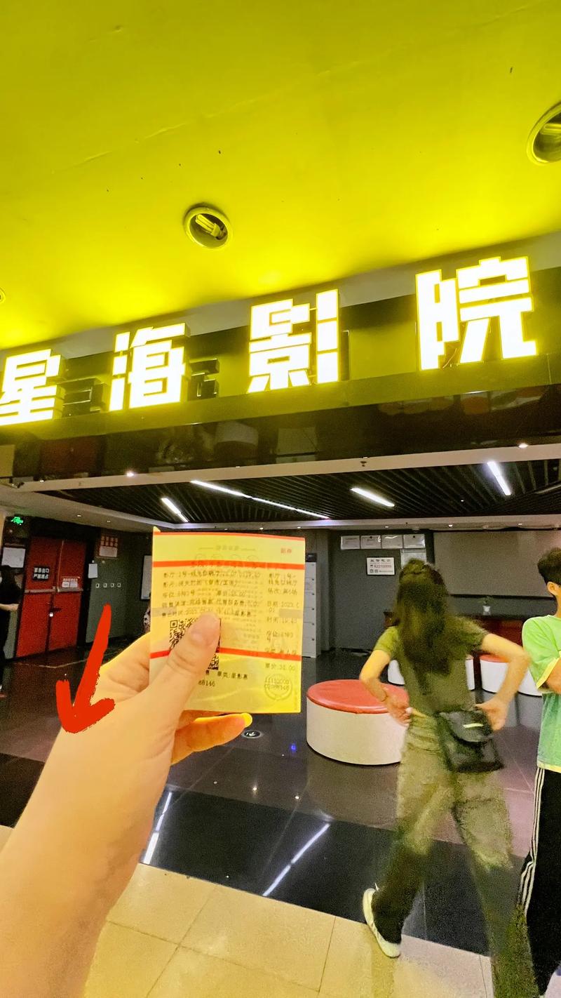 美女同桌让我操的相关介绍