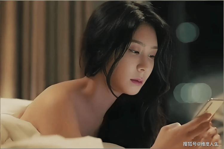 放荡的大乳秘书的相关介绍