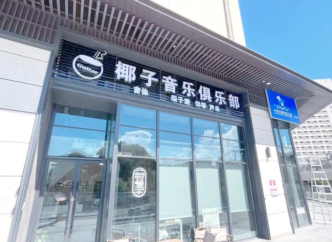 出轨人妻毛片的相关介绍