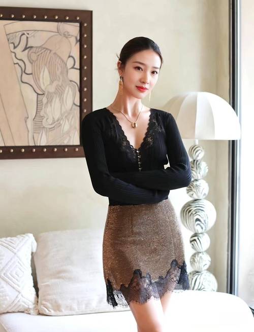 美女的奶头18的相关介绍