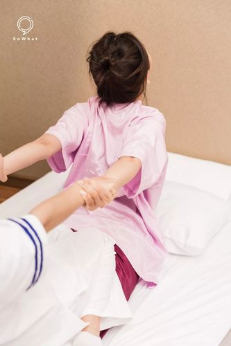 原创中文少妇av的相关介绍