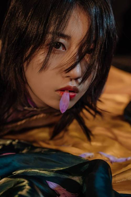 美女老师让我上她的相关介绍