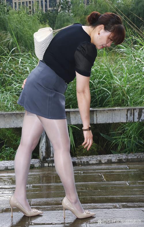 女人18毛片水的相关介绍