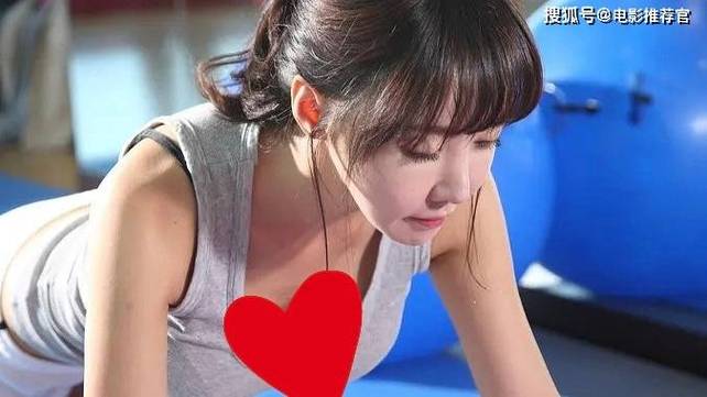 一边摸上面一边摸上面的相关介绍