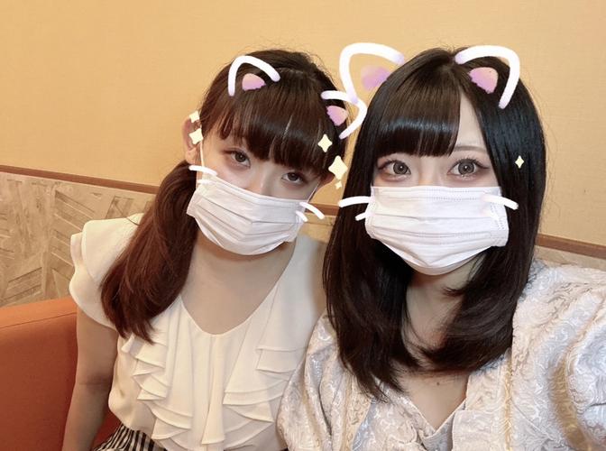一边插一边舔一边摸30分钟的相关介绍