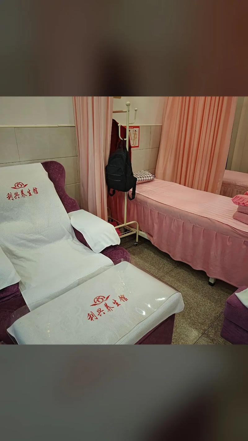 被老师操哭的相关介绍