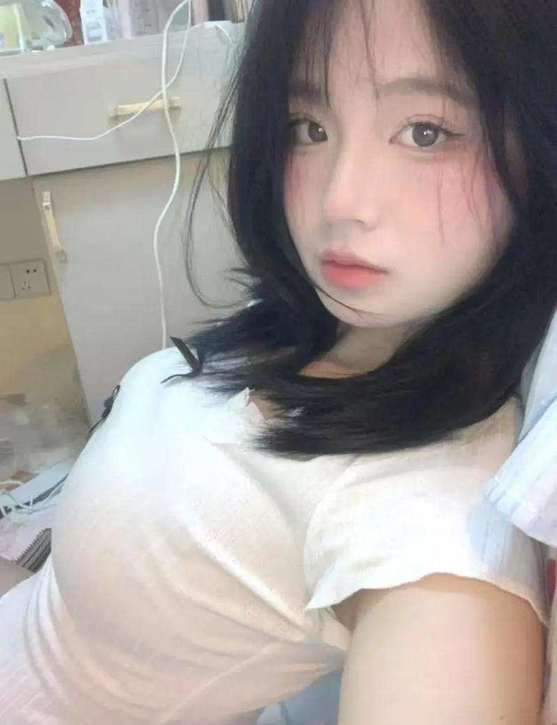 黑人干亚洲女冒白浆的相关介绍