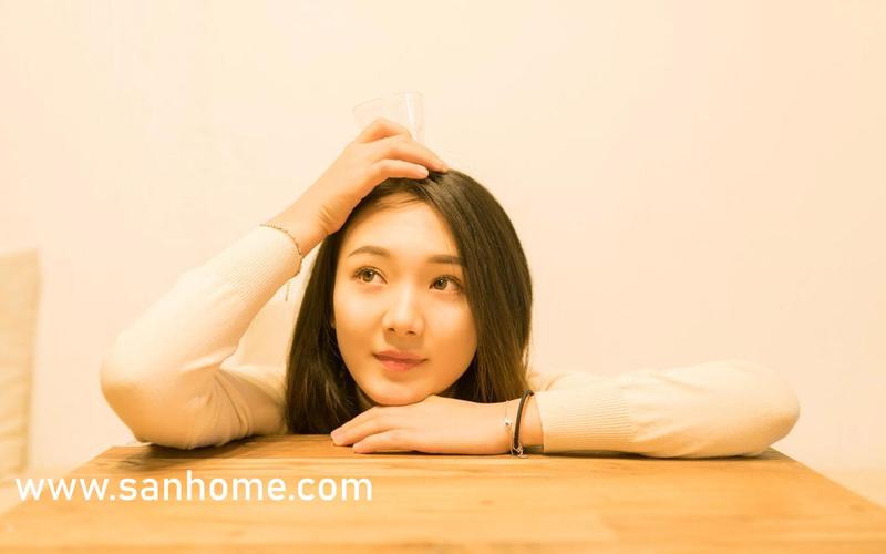 啪啪激情人妻的相关介绍
