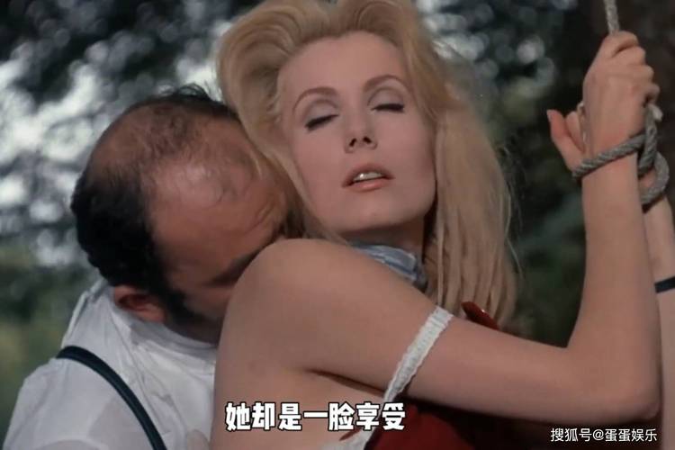 av黑丝少妇的相关介绍