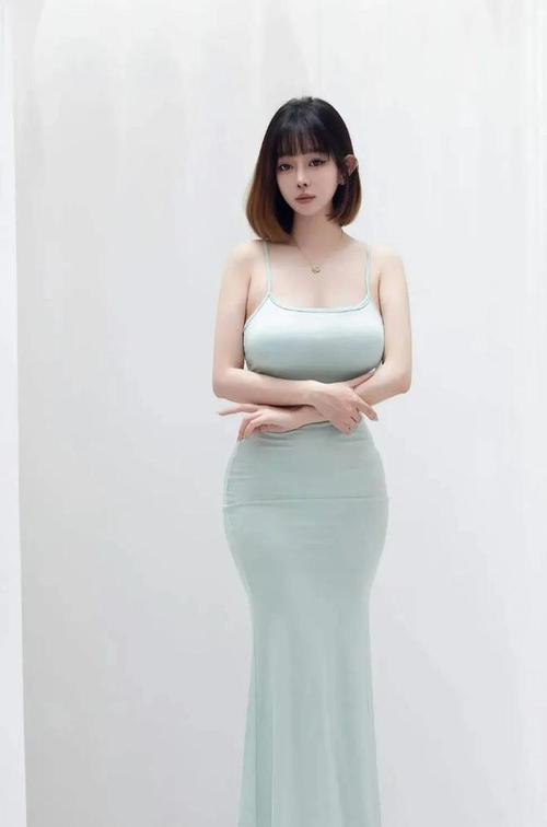 女人18毛毛片的相关介绍