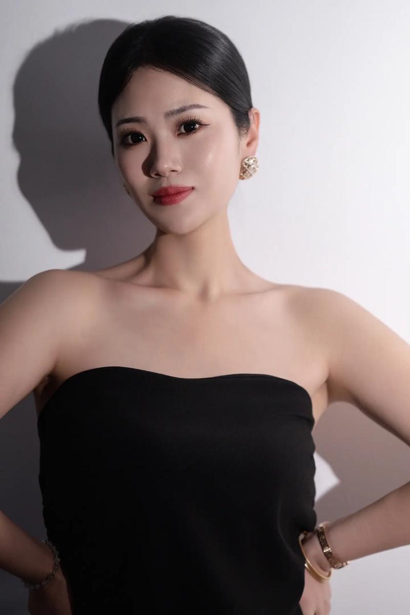 高h辣文露出的相关介绍