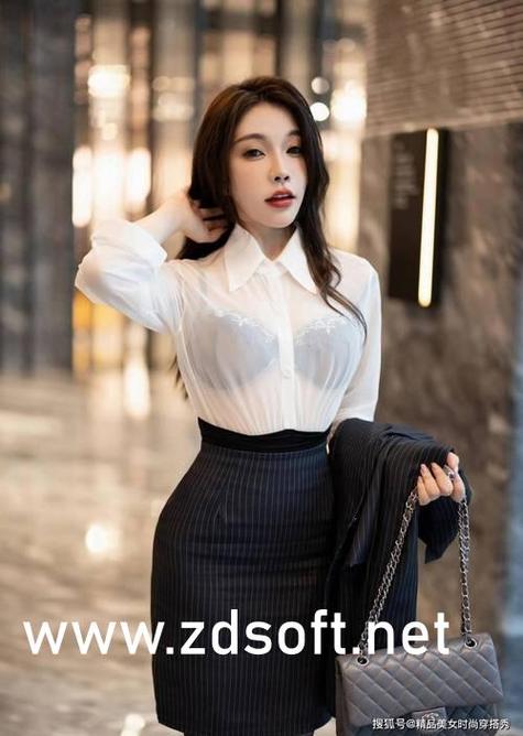 18岁女孩一个月来两次月经的相关介绍