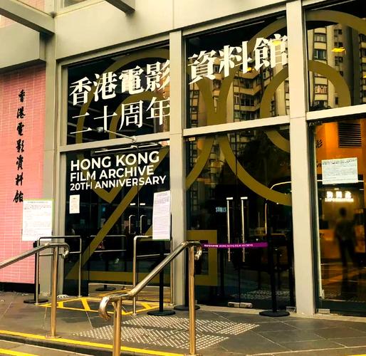 辣文强暴的相关介绍