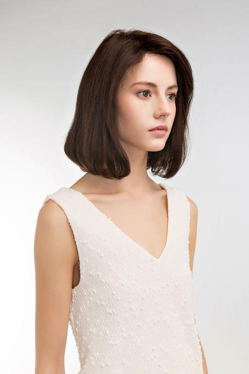 我把白丝美女操了的相关介绍